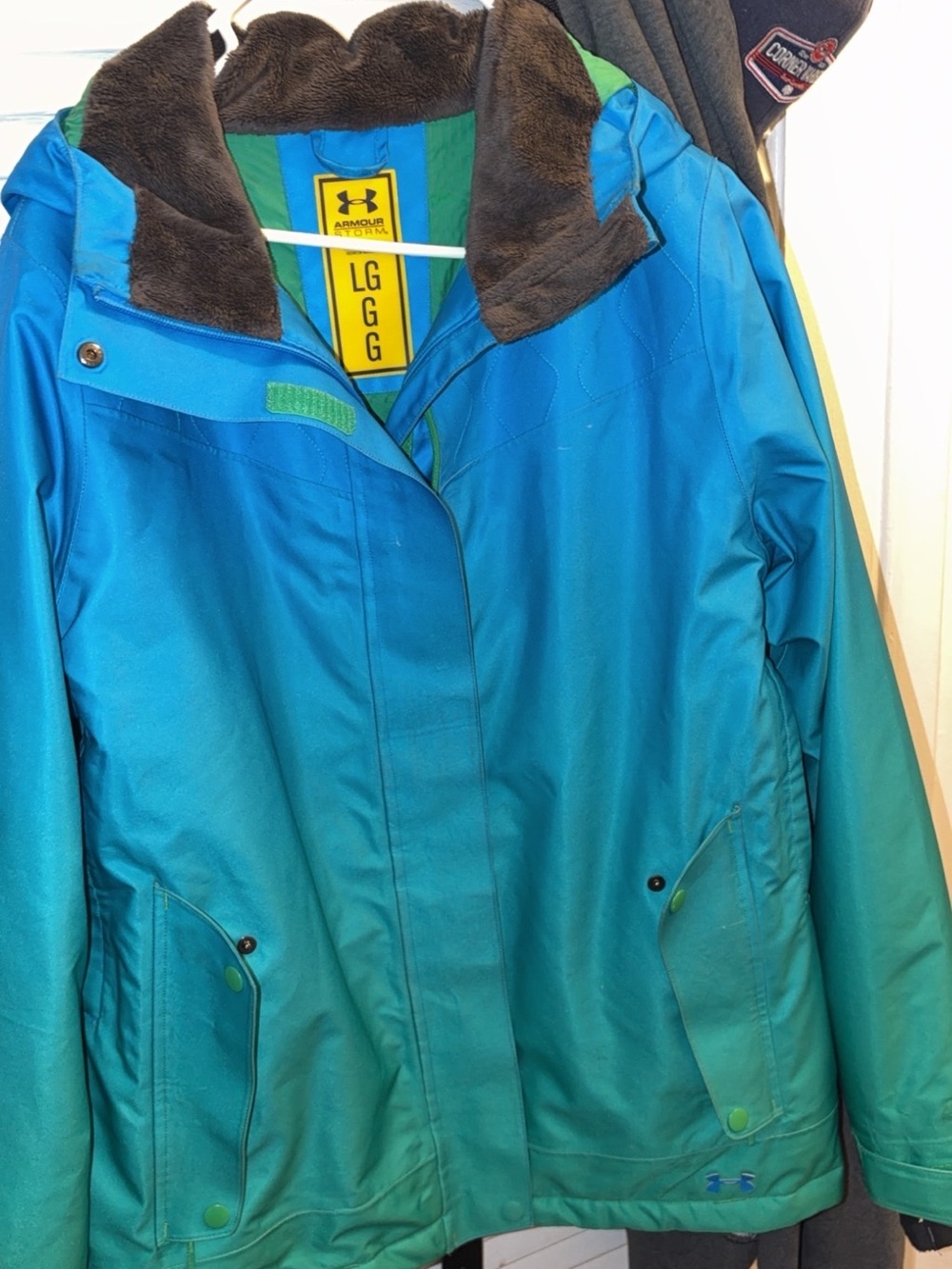 Under Armour Women's Teal to Aqua Ombre Ski Jacket